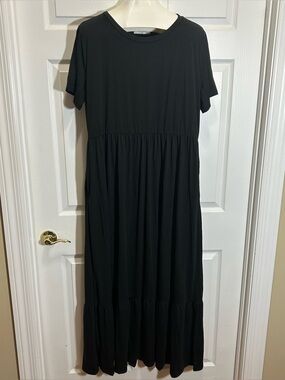 Nemidor Women's Black Short-Sleeve Tiered Maxi Dress 3X